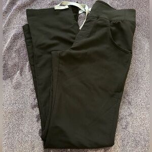 Black Figs Kade Cargo Scrub Pants- Women’s XXS Reg